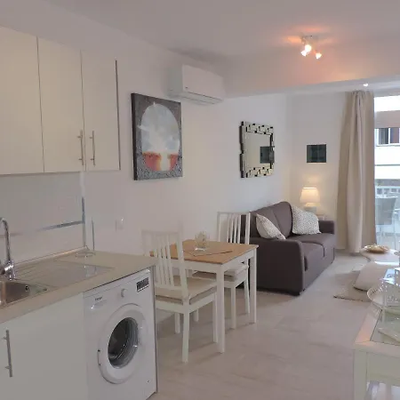 Gracioseros 106- 2 Bed-gr Floor-ac-uk Tv-wifi Daire *